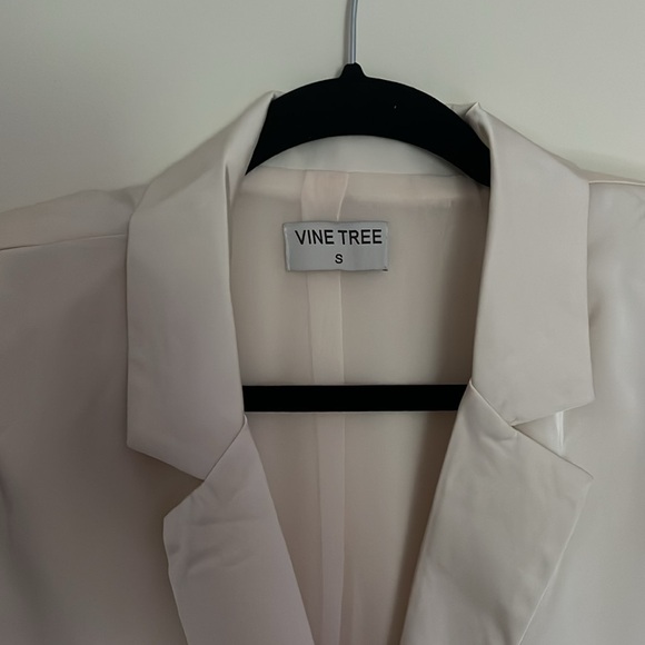 Ivory cream blazer wrap dress - Picture 2 of 5